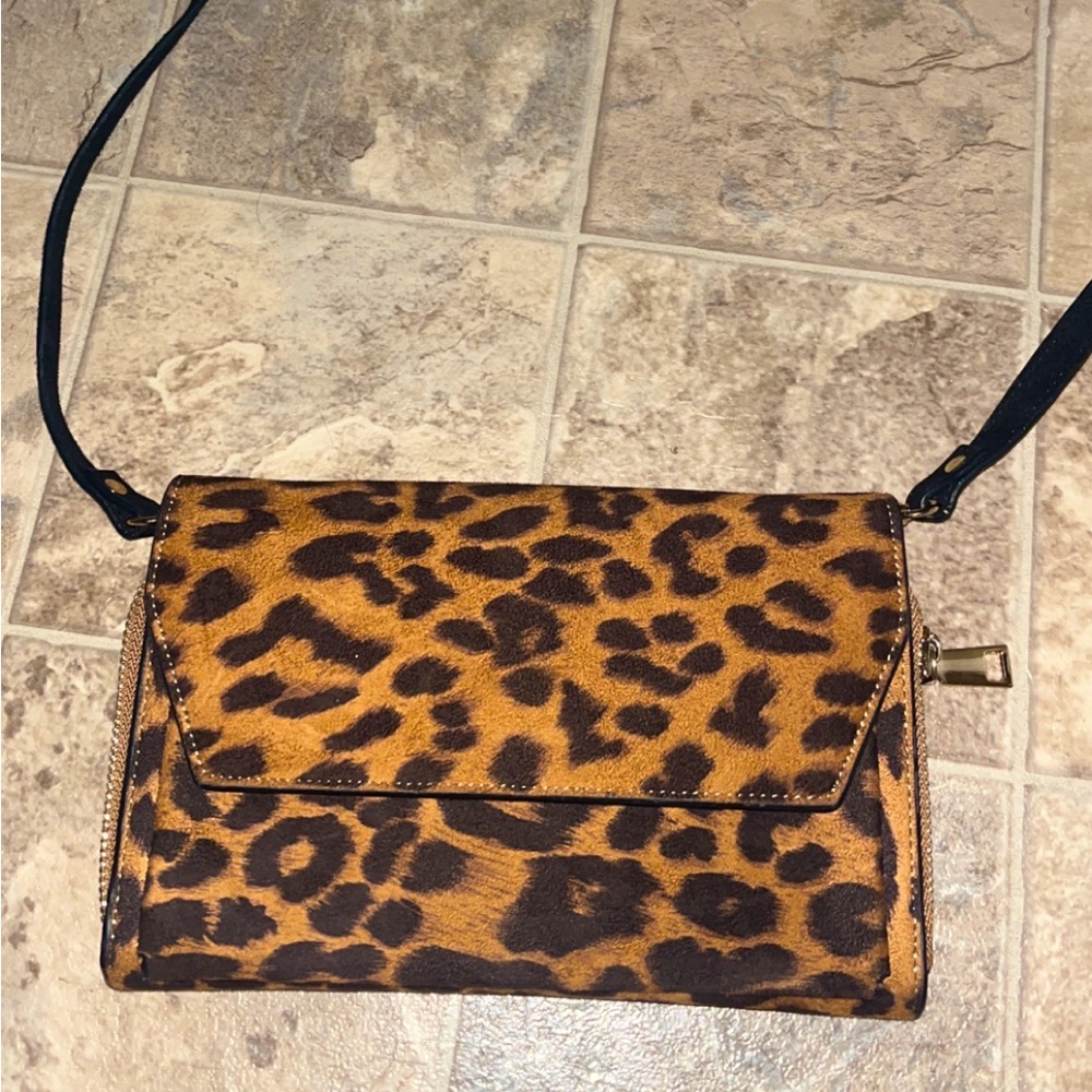 Cheetah wallet crossbody